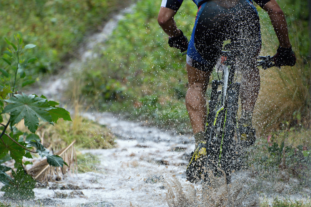 雨の日も気分良く。折りたためるオシャレな自転車用泥除け3選 | kogfum